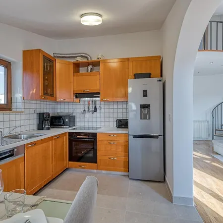 Leroy Apartment Pula